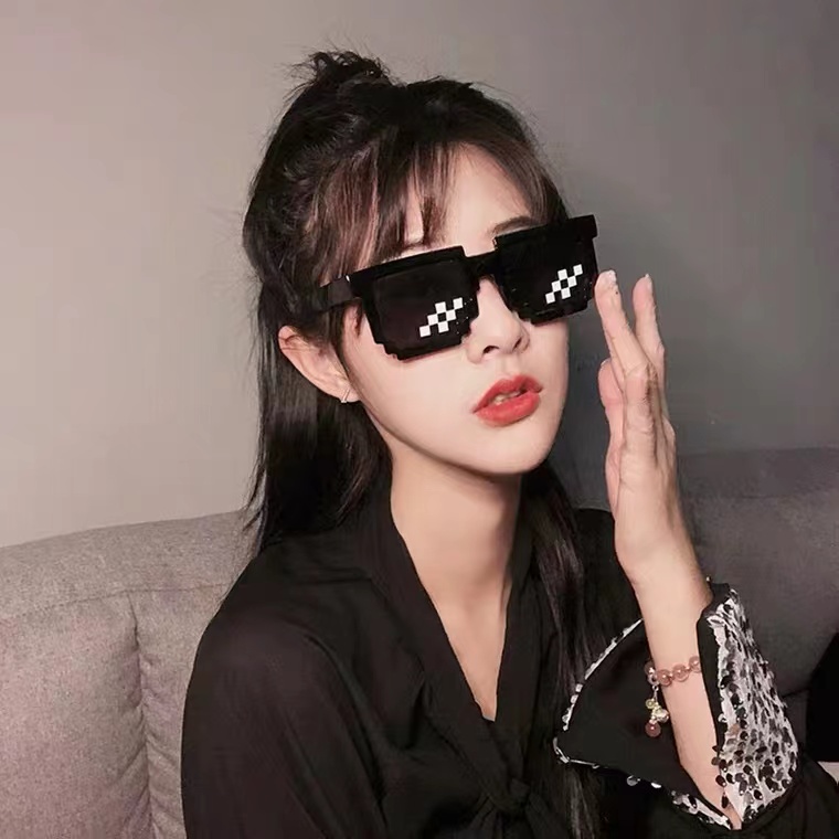 Mosaic Desgin Sunglasses Thug Life  Kacamata Hitam Wanita/Pria Small Sunglasses