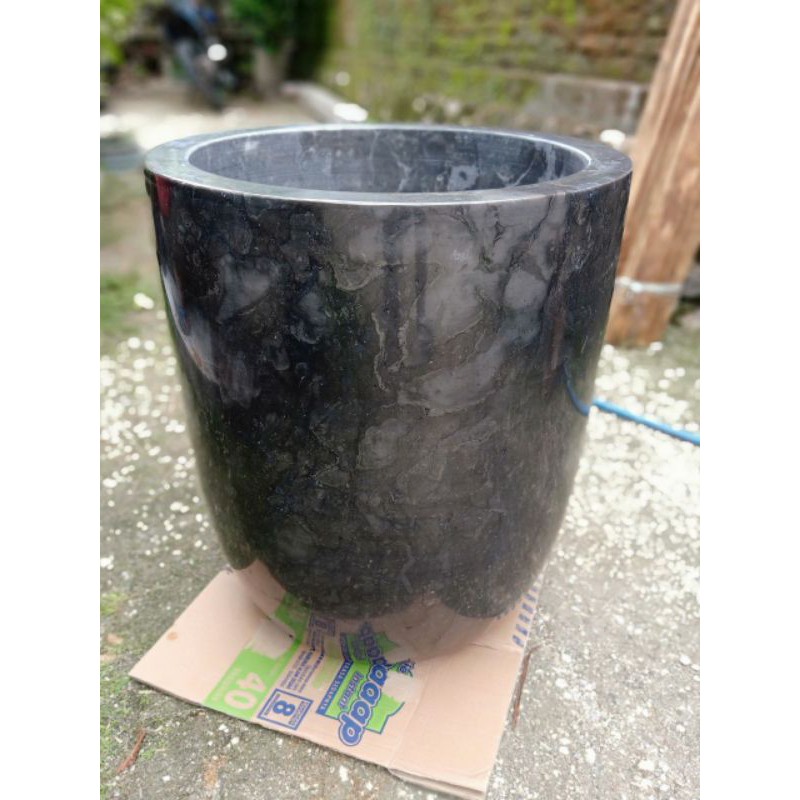 Gentong Bak Mandi Marmer Hitam