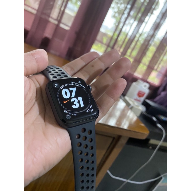 AppleWatch Series 6 Nike 44mm Ex Ibox Like New