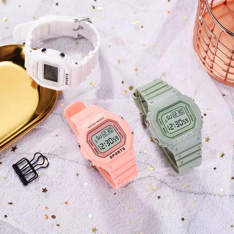 Jam Tangan Wanita Fashion Korea Style Digital Sport Jam Tangan Strap Rubber Untuk Wanita