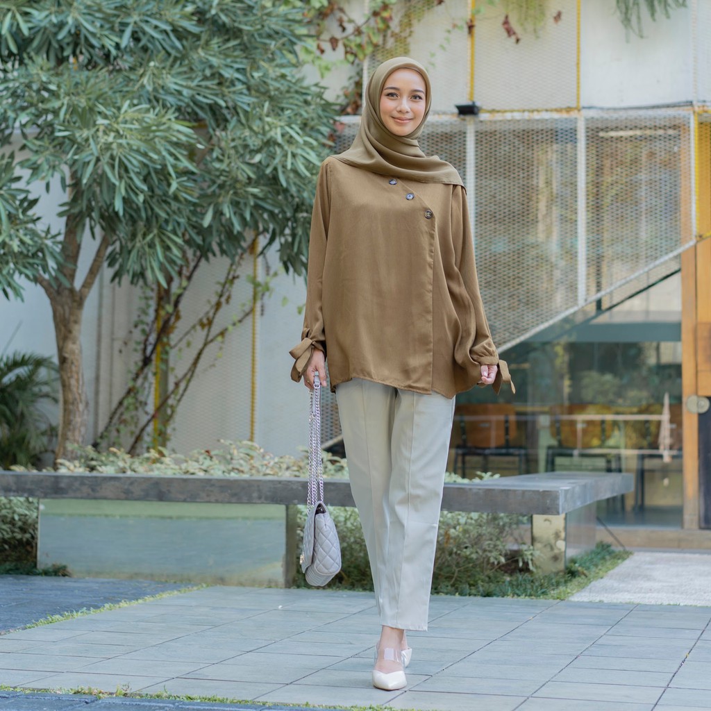 Sivia Blouse