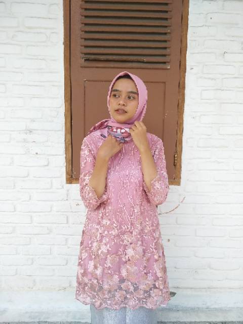 Baju kurung rossa