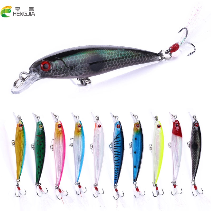 HENGJIA 10pcs 9cm/7.2g Minnow Umpan Pancing Bentuk ikan Kecil dengan Bulu Bass Bait Fishing Lure