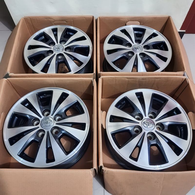 Velg Ring 15 Ertiga Apv Luxio Granmax Rush Terios Hrv Carry Venturer Reborn Oem Innova V Luxury R15