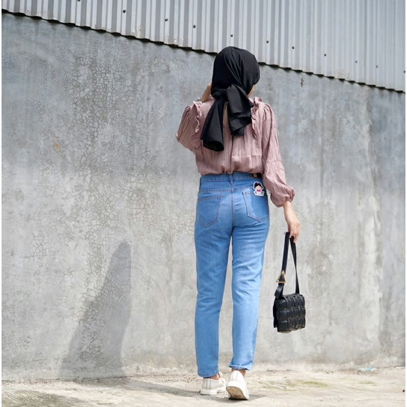 GFS  PLAIN BOYFRIEND JEANS BASIC