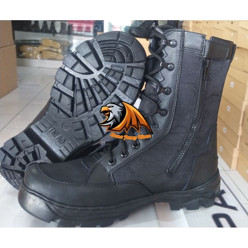 SEPATU WEBA RESLETING