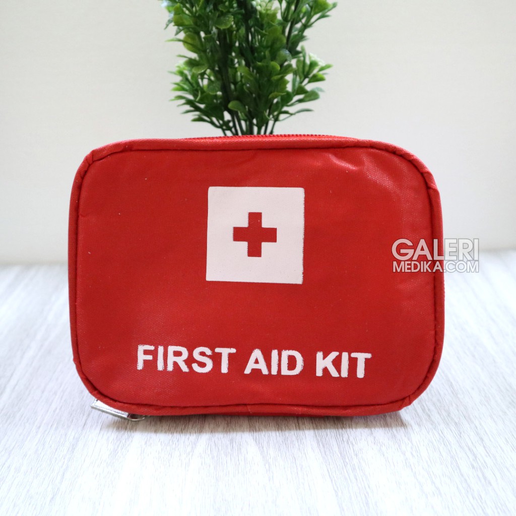 OneMed Kotak p3k Dompet - first Aid Pocket Pouch Tas P3K Mobil