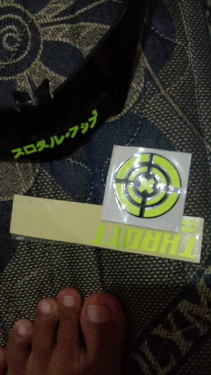 Stiker Visor Helm Pengagum Wanita Berhijab