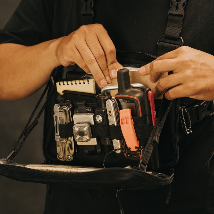 PRIA-TAS-AKSESORIS- VELCRO MULTITOOLS UNTUK CHESTER NAVIGATOR-NAVDAR KOPERASI WANADRI -AKSESORIS-