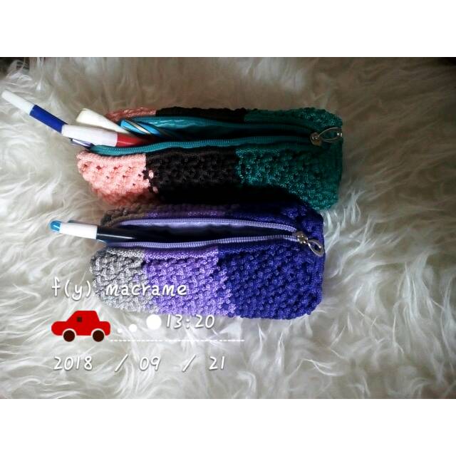 

Tempat pensil/alat sekolah/tempat perlengkapanmu