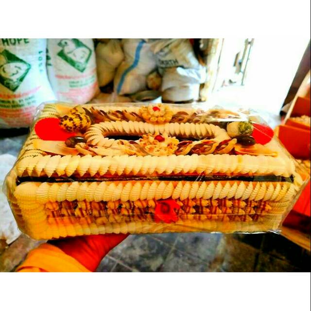 KERAJINAN TEMPAT TISU KERANG UNIK PRAKARYA MEWAH, KERAJINAN TANGAN KULIT ASLI, KERANG SURABAYA