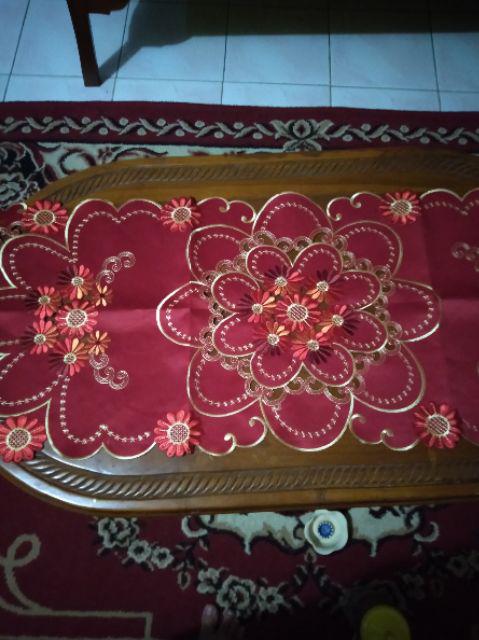 Taplak Meja Tamu Bordir Import Premium Bunga Sepatu Merah Oval 40x100cm