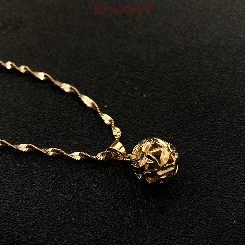 Personalized Fashion Luxury 24K Gold Hollow Carved Hydrangea Pendant Necklace