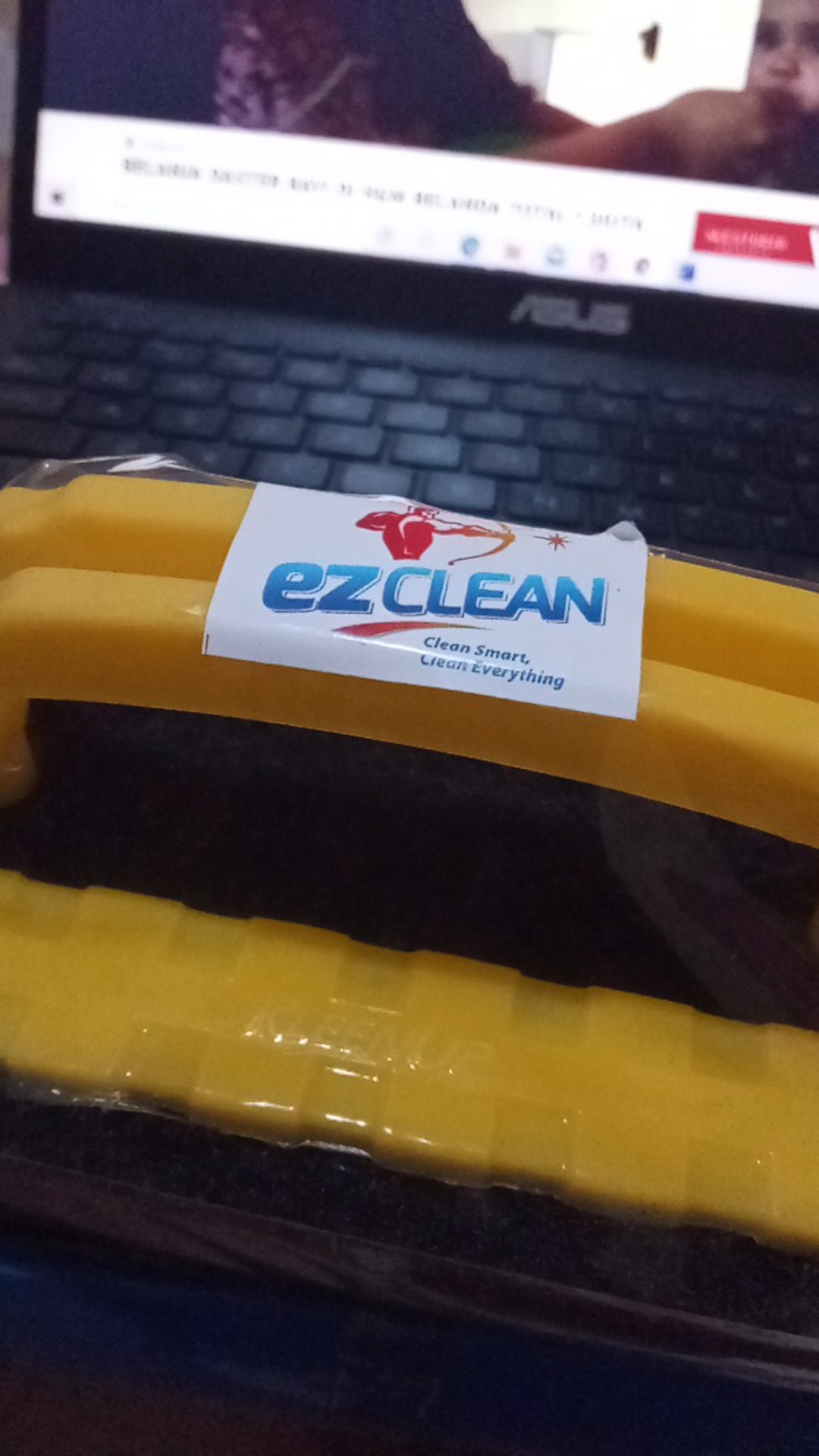Sikat Lantai Dinding Kamar Mandi Porselen Super Black Pad Ezclean