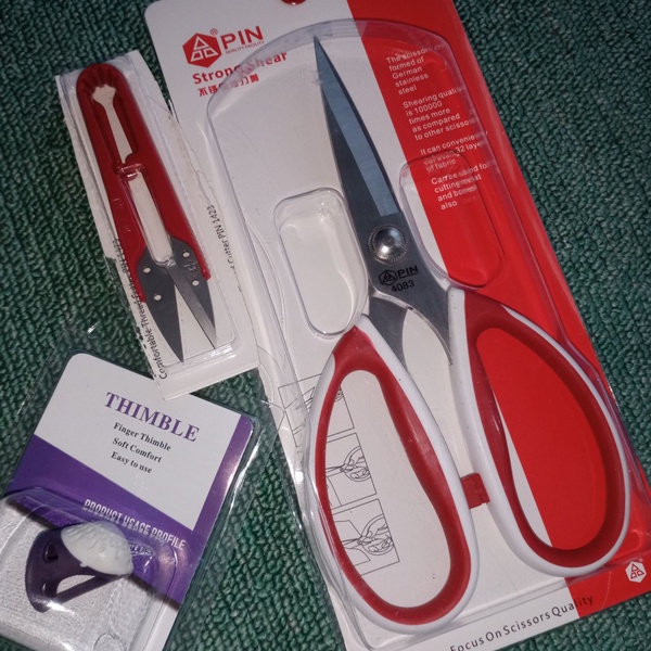 

Gunting Potong Bahan Kain Kualitas Super - Tailor Scissor PIN 8"- 4083