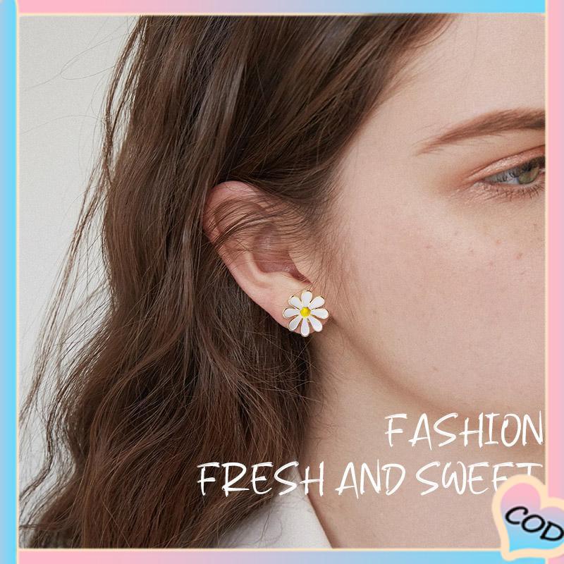 COD❤️925 Silver Daisy Earrings Fashion Anting Pejantan Bunga Matahari Manis Segar-A.one