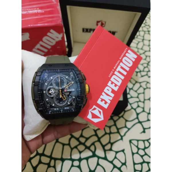 EXPEDITION 6782 M Second Like new