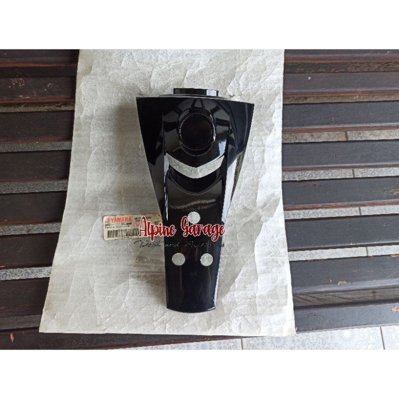 Panel Dasi Dada Tameng Depan Jupiter Z Old Lama Hitam 5TP Lubang 3 Original Yamaha Ori Asli