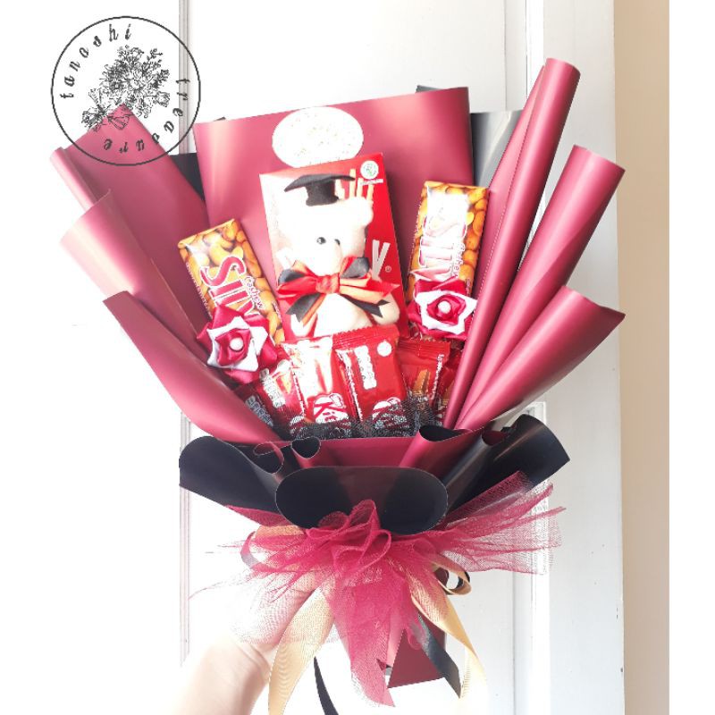 BUKET COKLAT | BUCKET WISUDA | SNACK BOUQUET | KADO HADIAH ULANGTAHUN PACAR | KITKAT SILVERQUEEN
