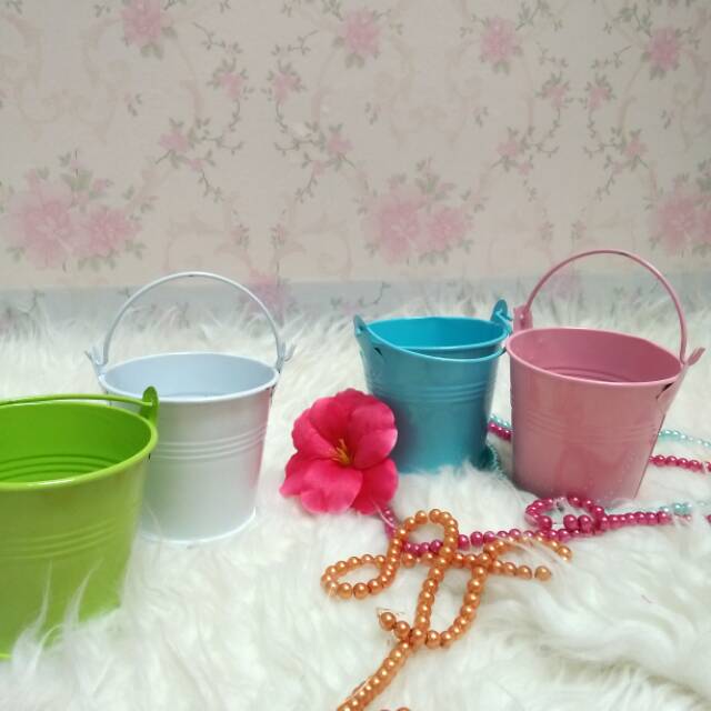 vas kaleng / ember kecil - ppot bunga artificial home decor shabby chic