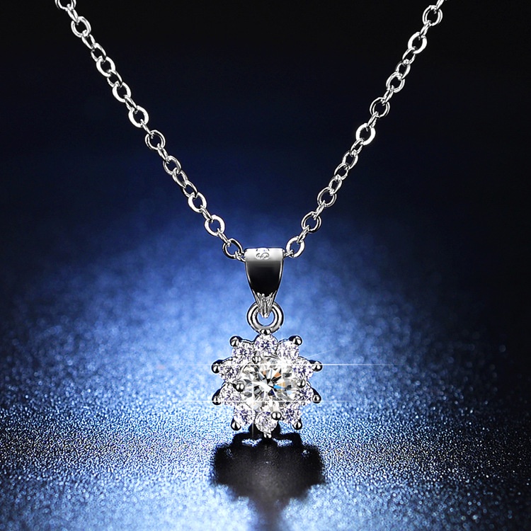 925 perak murni Gypsophila snowflake diamond Klavikula liontin kalung untuk wanita Moissanite gaya Korea perhiasan fashion sederhana