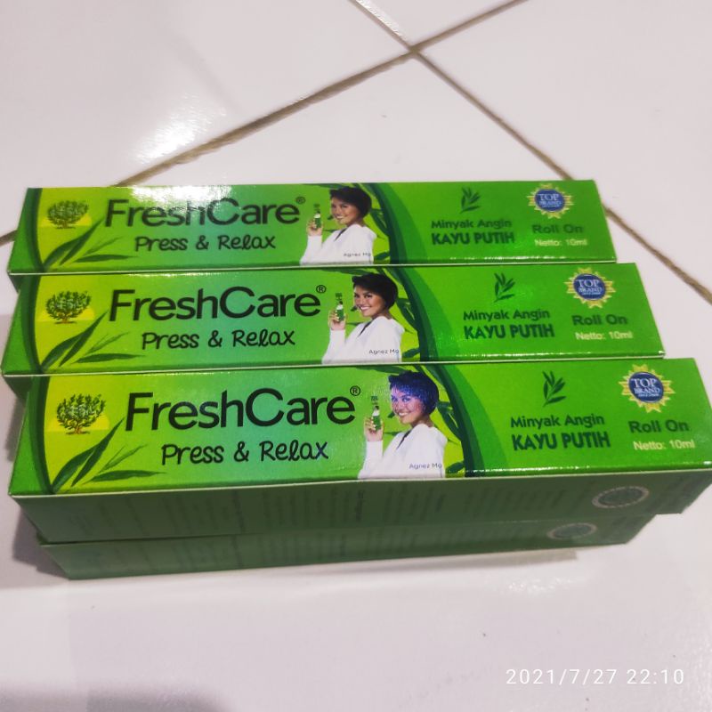 Jual Freshcare Press & Relax Minyak Angin Kayu Putih Roll on 10ml Fresh ...