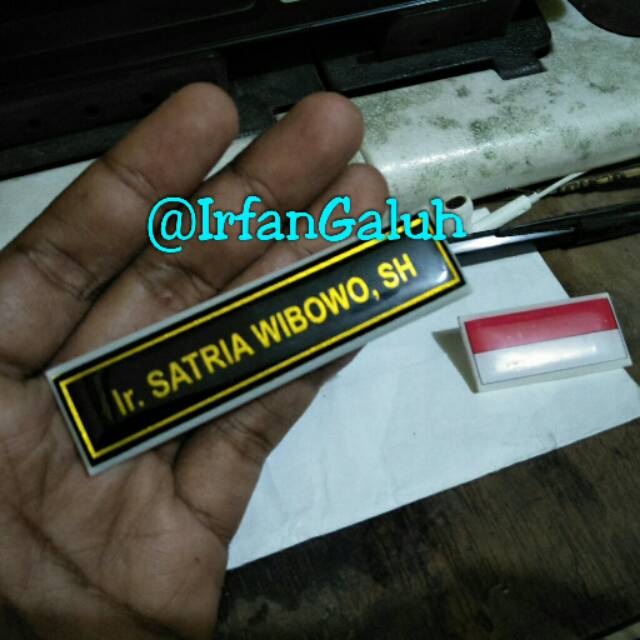 

Nama Dada Resin Nemteg Akrilik Resin Lycal