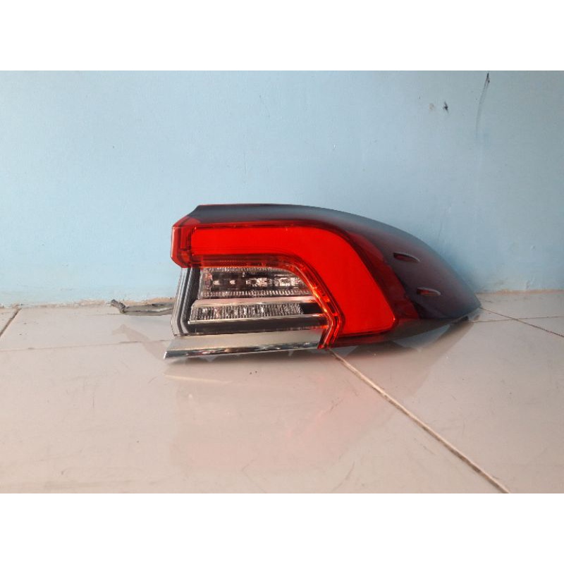 Stoplamp Toyota Altis 2022 kanan original