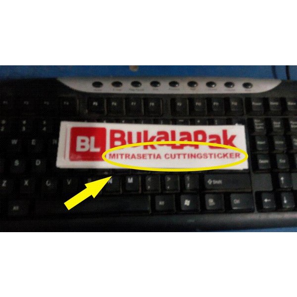 

Dijual cutting sticker custom nama toko anda Berkualitas