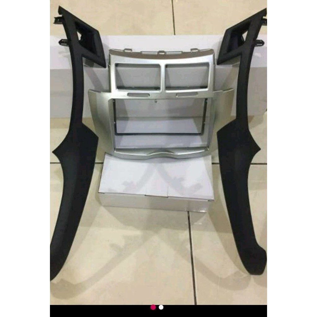 FRAME YARIS/FRAME DOUBLEDIN HEADUNIT TV MOBIL YARIS