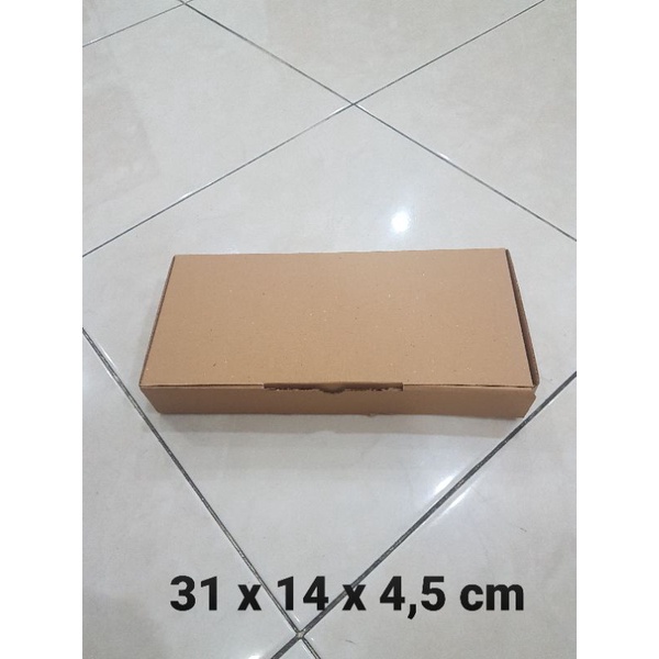 

Kardus Box 31x14x4,5 cm Kotak Karton Die Cut