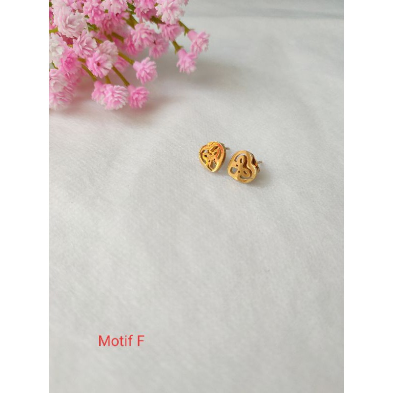 Anting Tusuk Motif Love WanitaZQ2