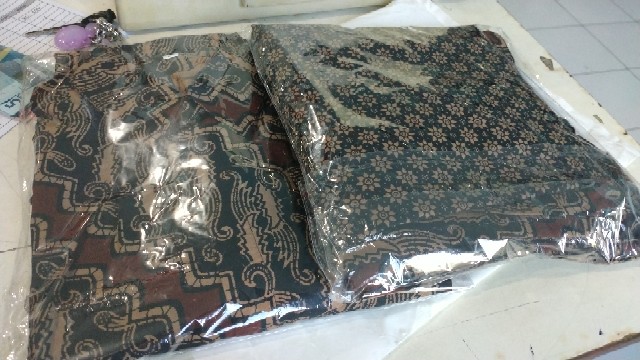 Batik Couple Keluarga Sania Ruffle Ori Ndoro Jowi Dnt Motif Sakura Merah Termurah Shopee