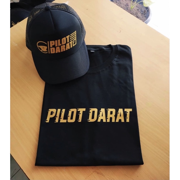 KAOS PILOT DARAT PEJUANG KILOMETER BONUS TOPI