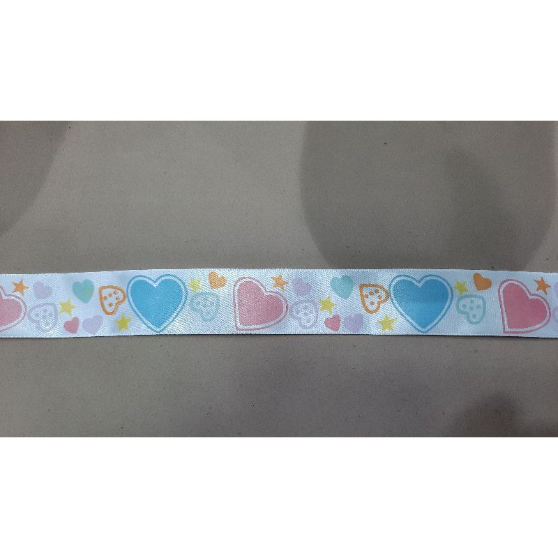 

Pita Satin Motif Love Warna warni 1 inch ( 2.5 cm)