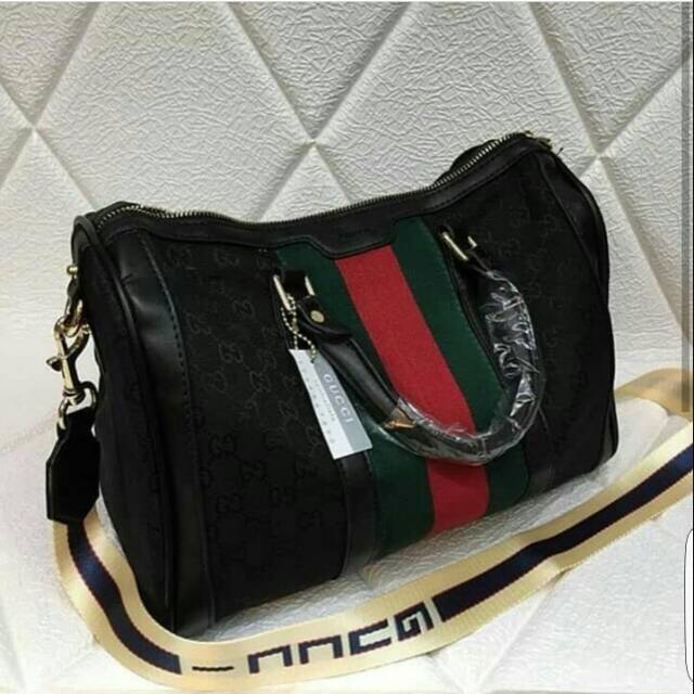 Gucci boston