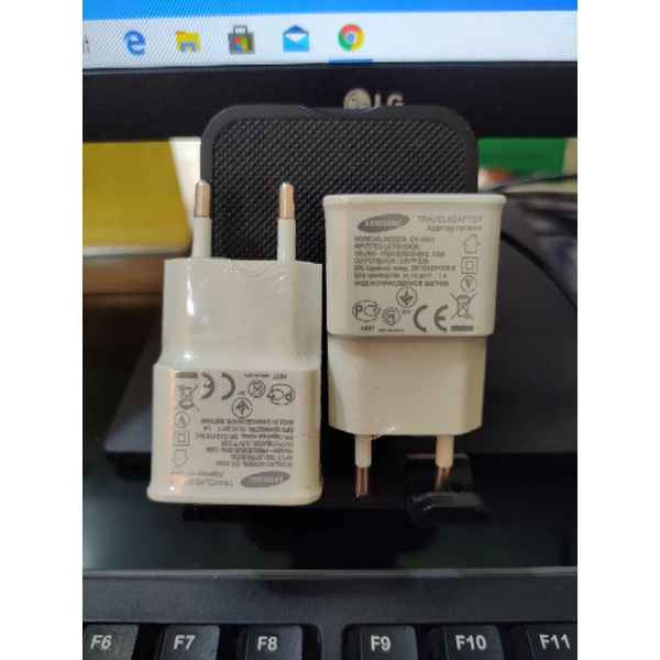 TRAVEL ADAPTOR/BATOK SMSNG S6  99%