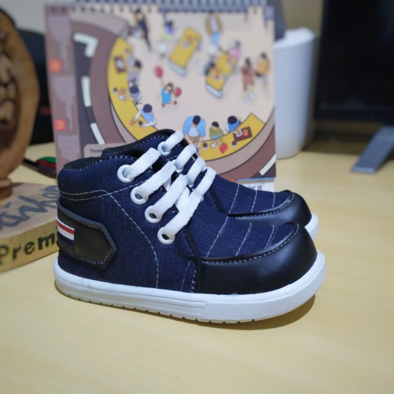 sepatu boot anak denim/sepatu balita murah/sneaker anak