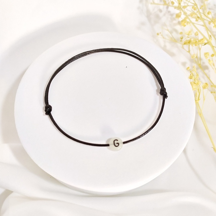 gelang glow in the dark inisial huruf bisa nyala wanita pria tali hitam korea waterproof-G