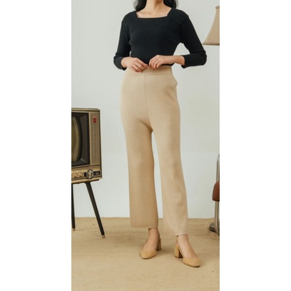 Jo Pants Oat by Claryn the Label