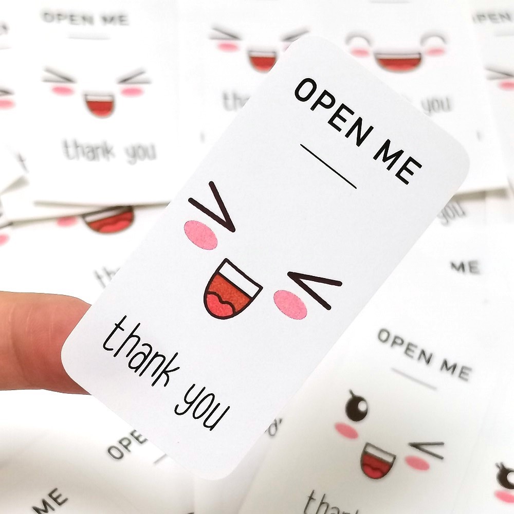 100 pcs 3x6 cm BUKA SAYA Lucu Smiley Emoji Terima Kasih Stiker Paket Dekorasi Penyegelan Label Alat Tulis Stiker