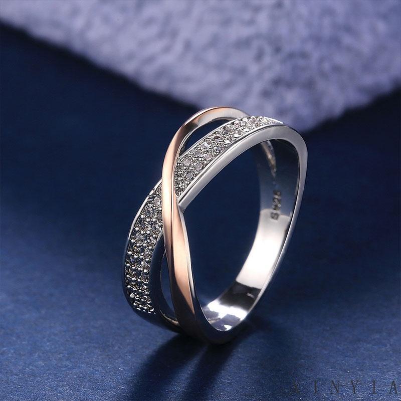 Cincin Berlian Bentuk X Untuk Wanita