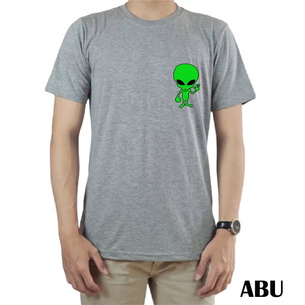 Kaos Pria Lengan Pendek Gambar &quot;Alien&quot;