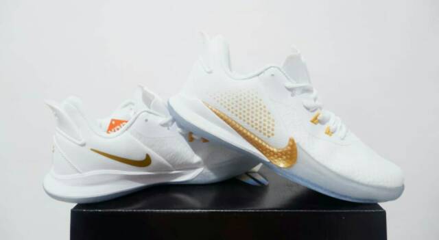 nike mamba white