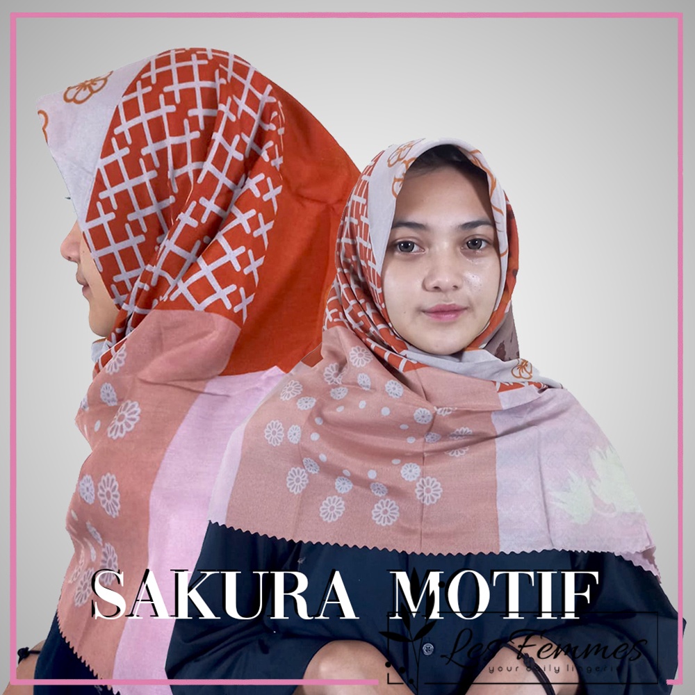 Hijab muslimah segi empat sakura motif