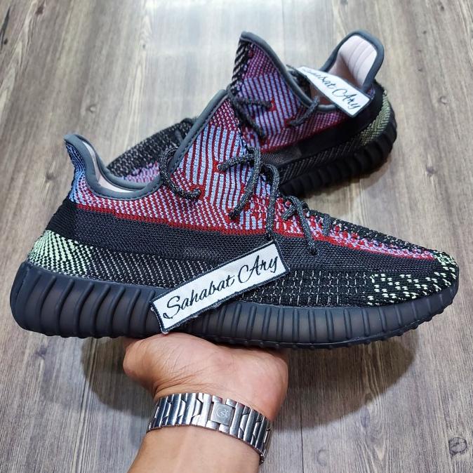 reflective yeezy yecheil