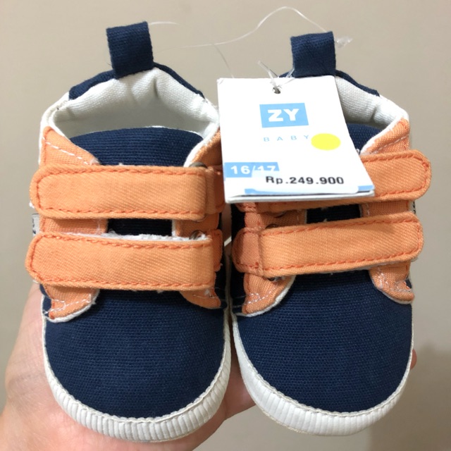 Zippy prewalker shoes