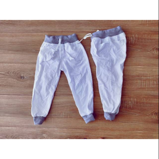 Jogger anak putih