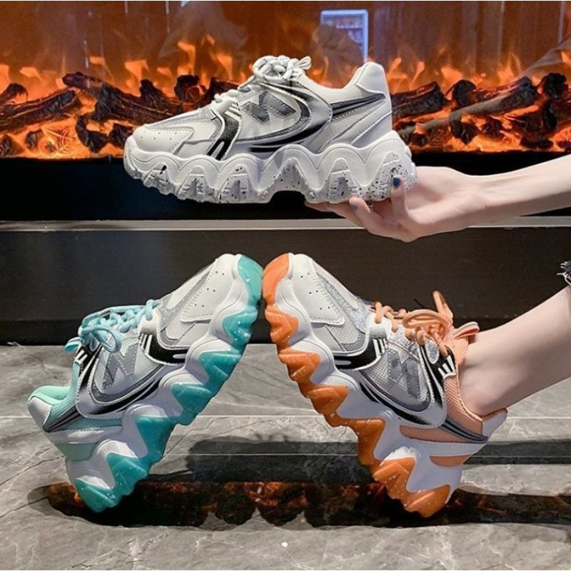 SEPATU WANITA / SEPATU IMPORT WANITA / SEPATU SNEAKERS IMPORT / SEPATU WANITA KOREA / SEPATU FASHION