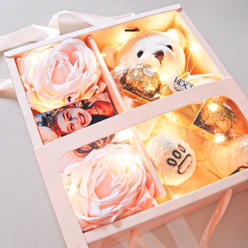 

Kado Valentine Birthday Anniversary Gift Hampers Doux Et Miel / Mémoire Et Douce Box